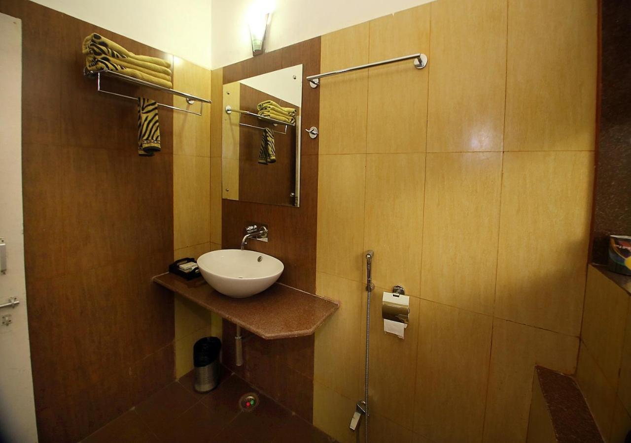 Mpt White Tiger Forest Lodge Tala  Екстер'єр фото